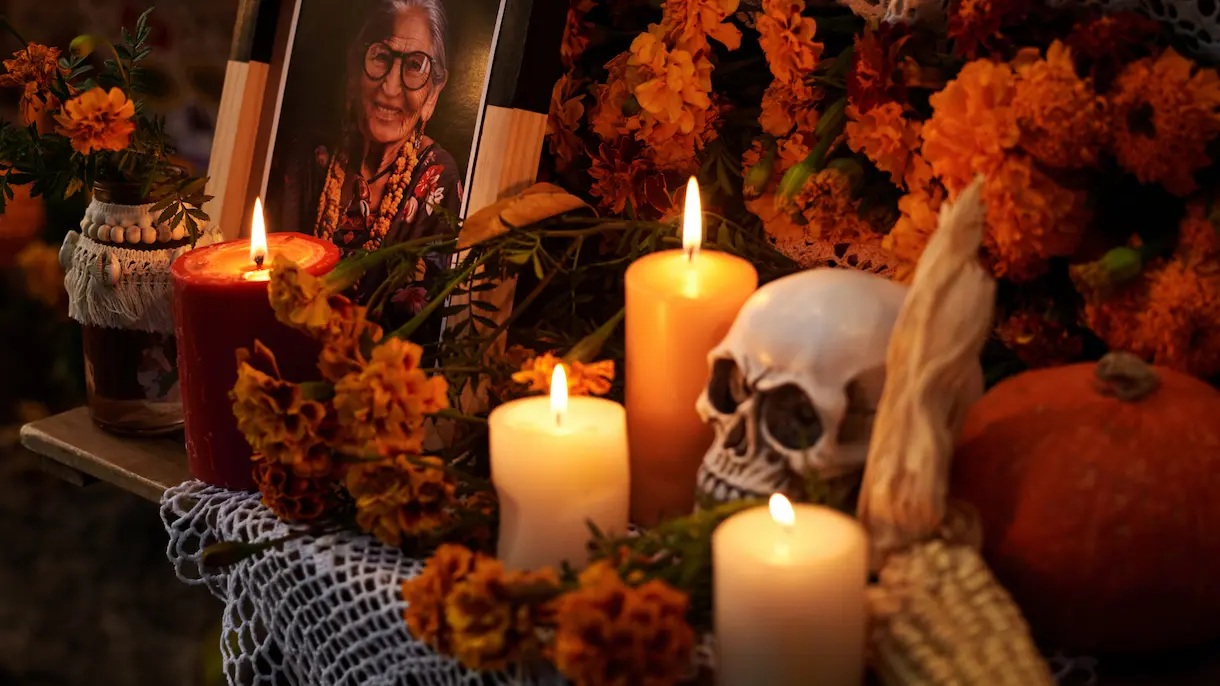 Limpieza espiritual y destino guiado por tarotista gitana